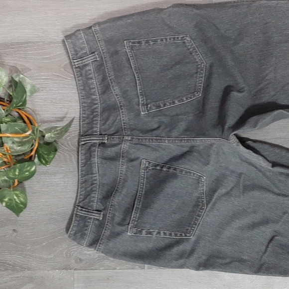 Coldwater Creek Grey Jeans - Picture 10 of 11